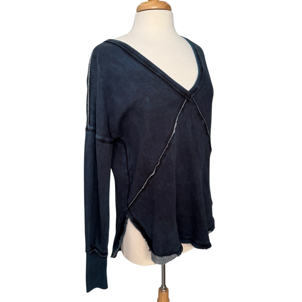 Free People V-Neck washed out sweatshirt size small EUC - Picture 3 of 4